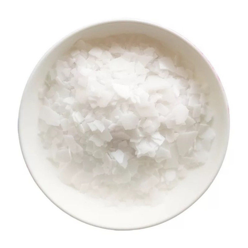 Hidróxido de sódio solúvel dos flocos da soda de cáustico do alcaloide 99% em NaOH CAS 1310-73-2 de Skincare