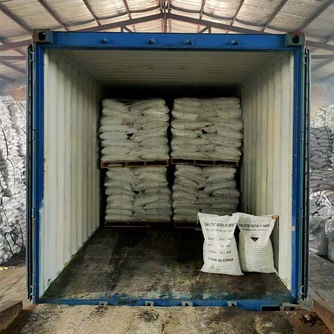 Ponto de ebulição 1390C da soda cáustica do NaOH GB209-2018 solúvel em água para a fatura de papel